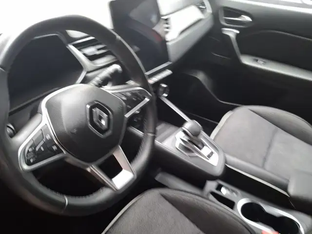 Renault Captur view 9