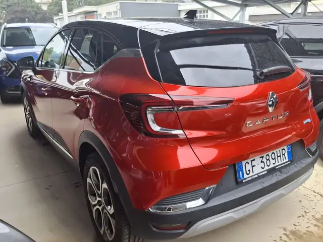 Renault Captur view 4