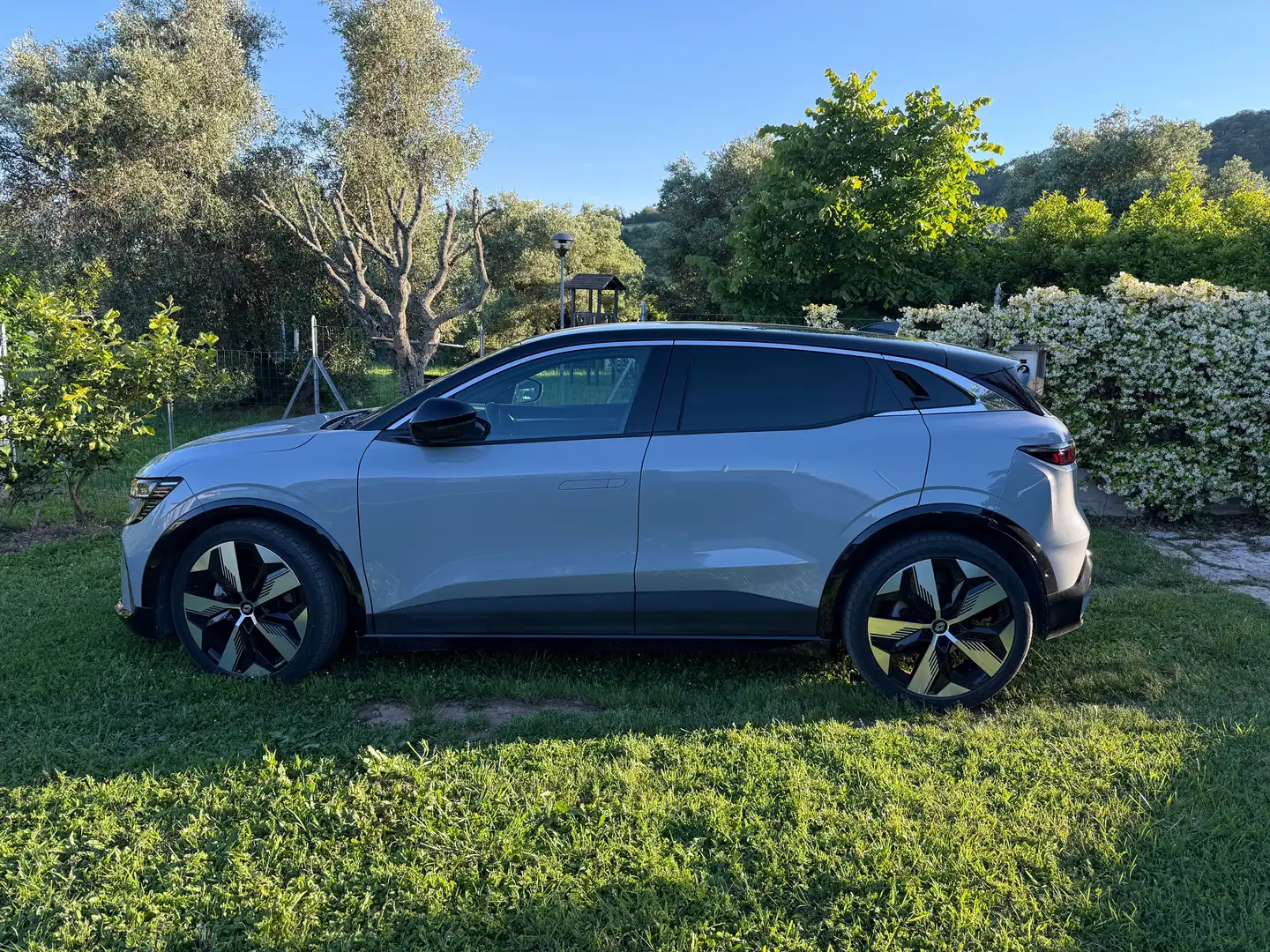 Renault Megane Megane IV E-Tech E-Tech Techno EV60 220cv AC22 Bianco - 2