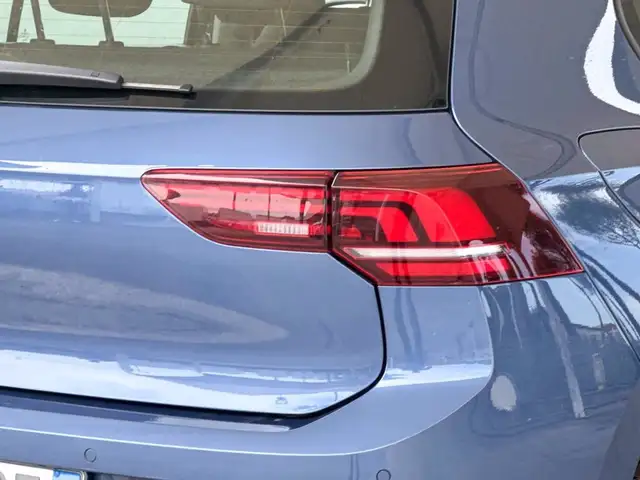 Volkswagen Golf view 17