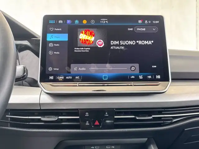 Volkswagen Golf view 24