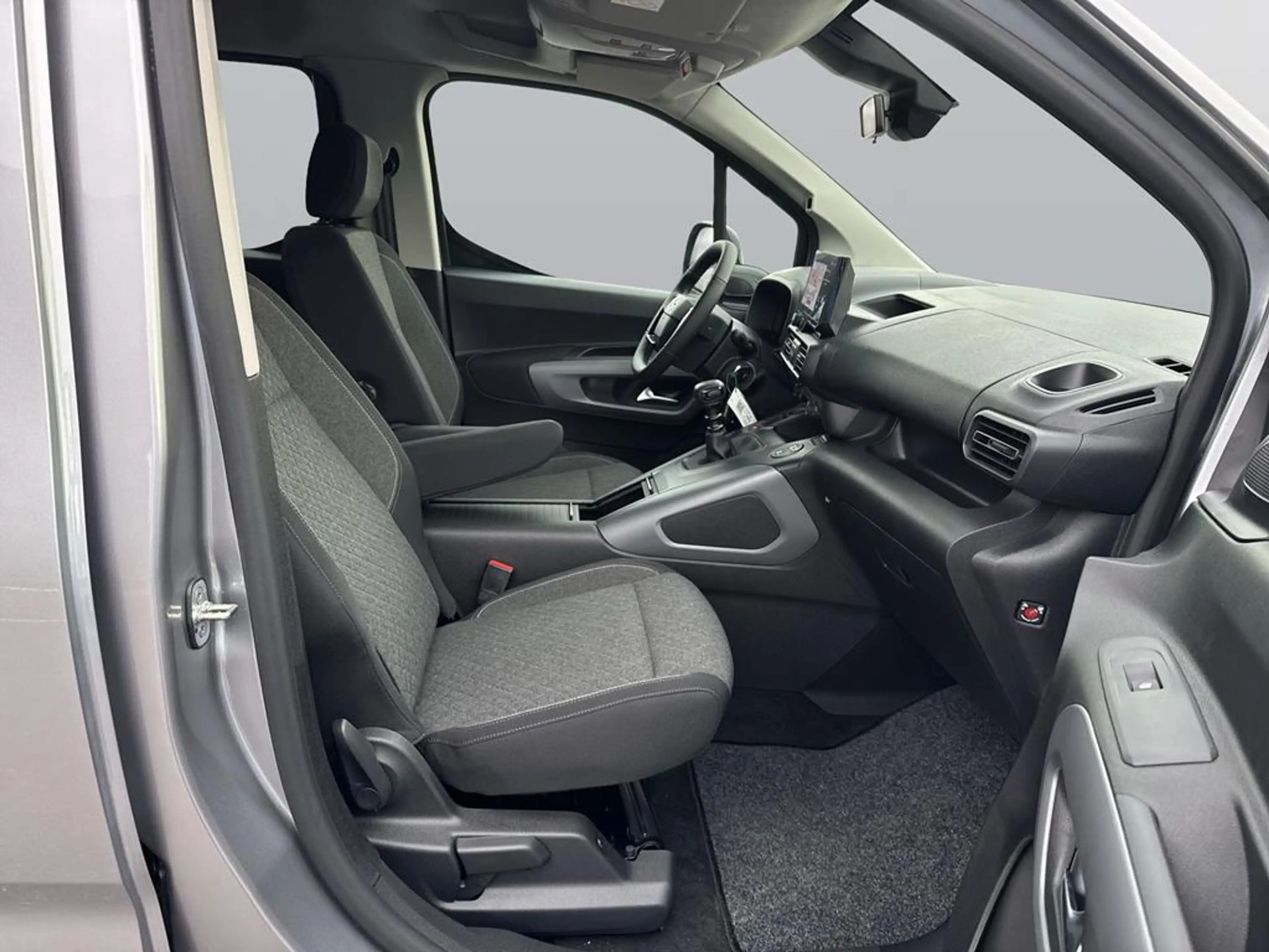Opel Combo Combo Edition 1.5 Diesel 75 kW (102 PS) MT-6 S/S — photo 12