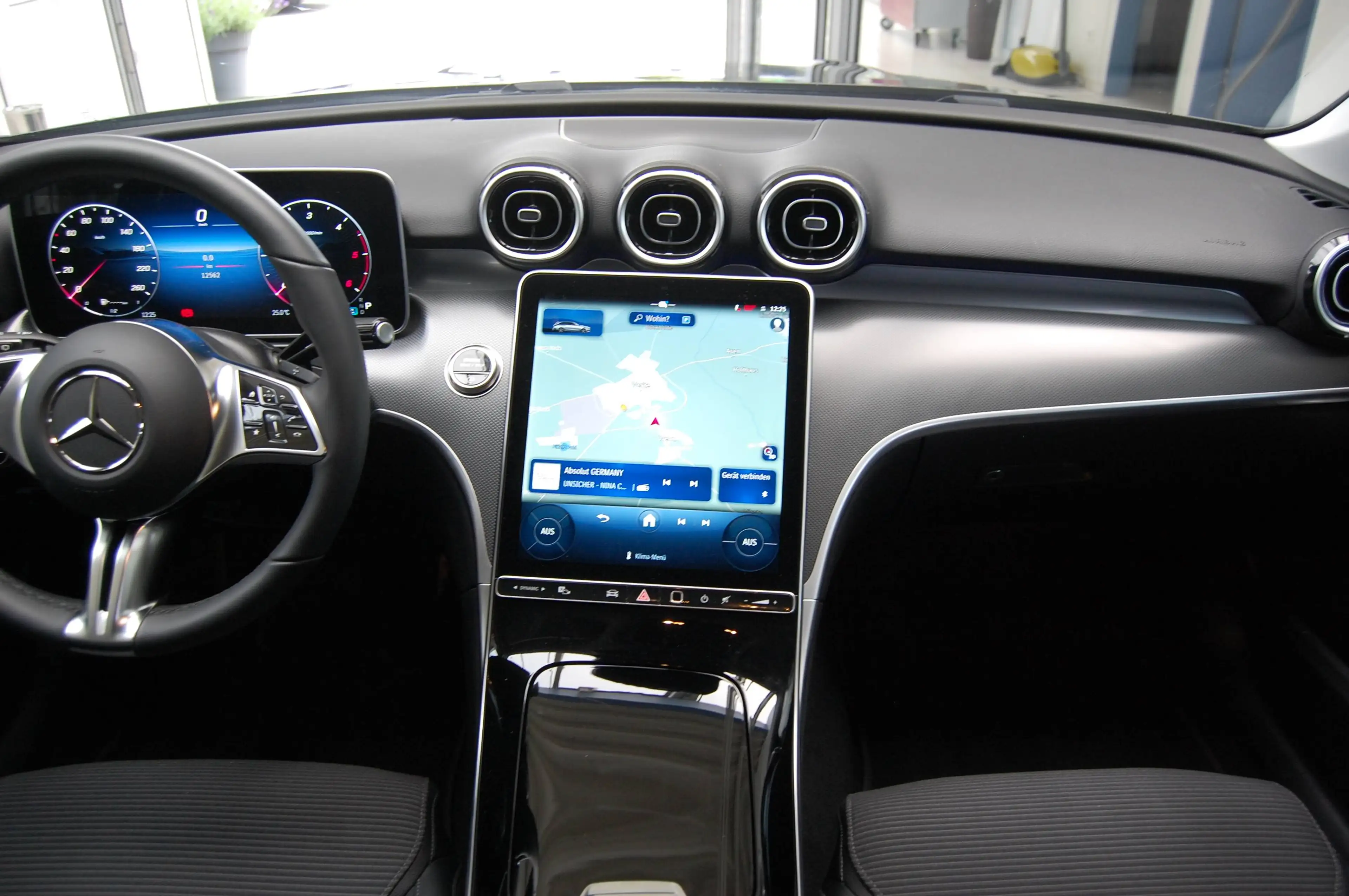 Mercedes-Benz C 220 T d Avantgarde LED. AHK. Kamera . Parktr. Sitzh — photo 10