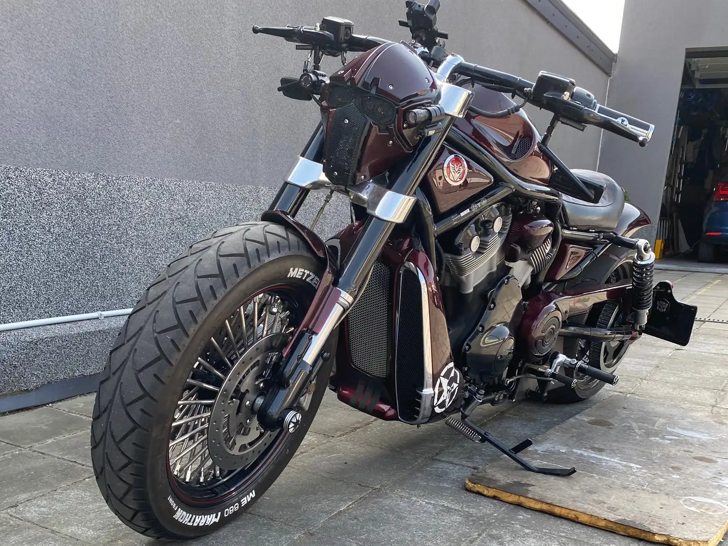 Harley-Davidson V-Rod Paars - 1