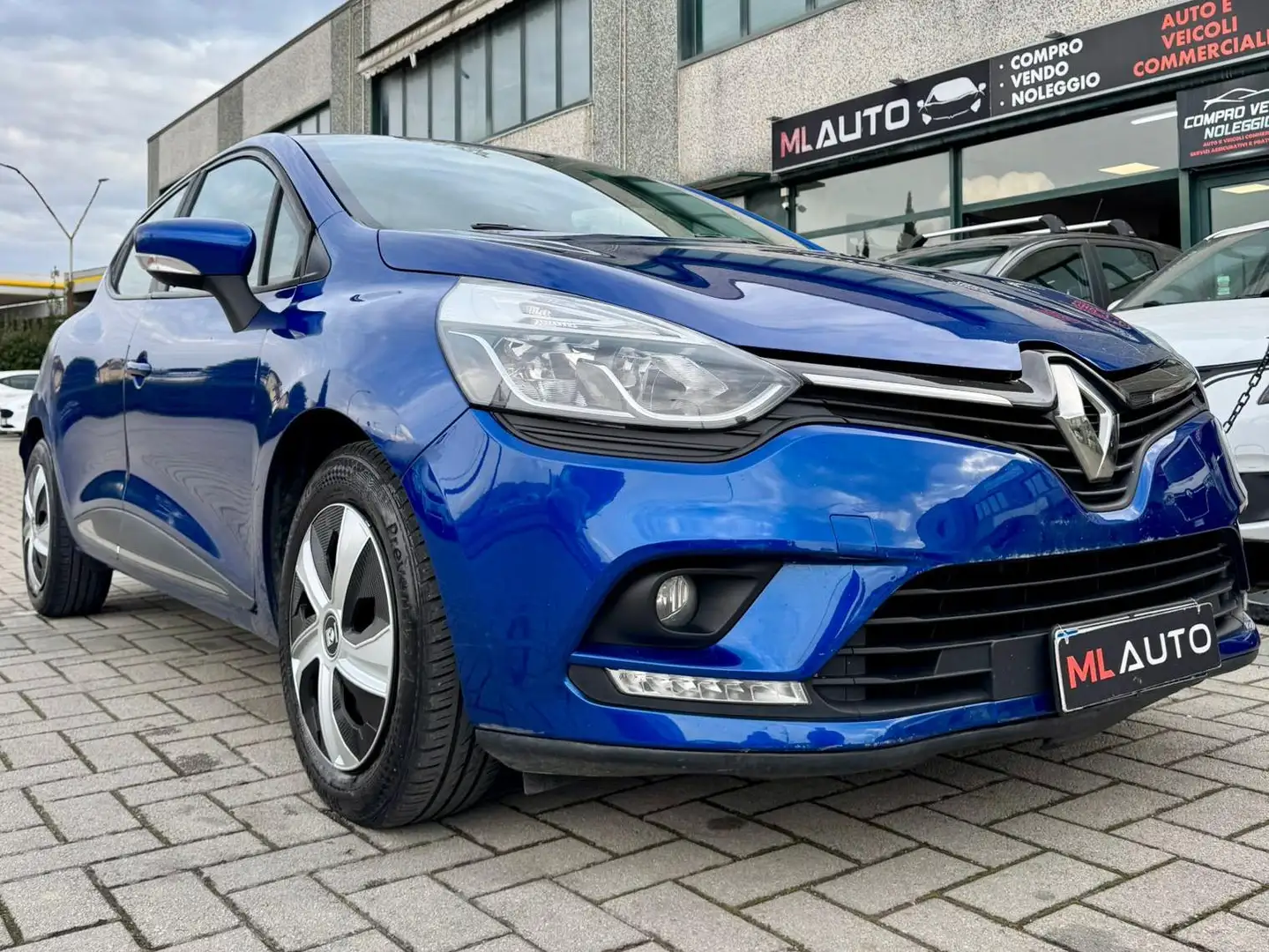 Renault Clio Clio IV 2017 0.9 tce energy Duel 90cv my18 Blau - 2