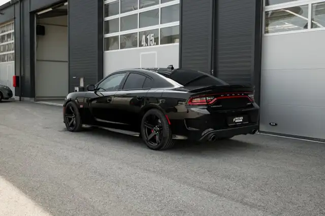 Dodge Charger view 5