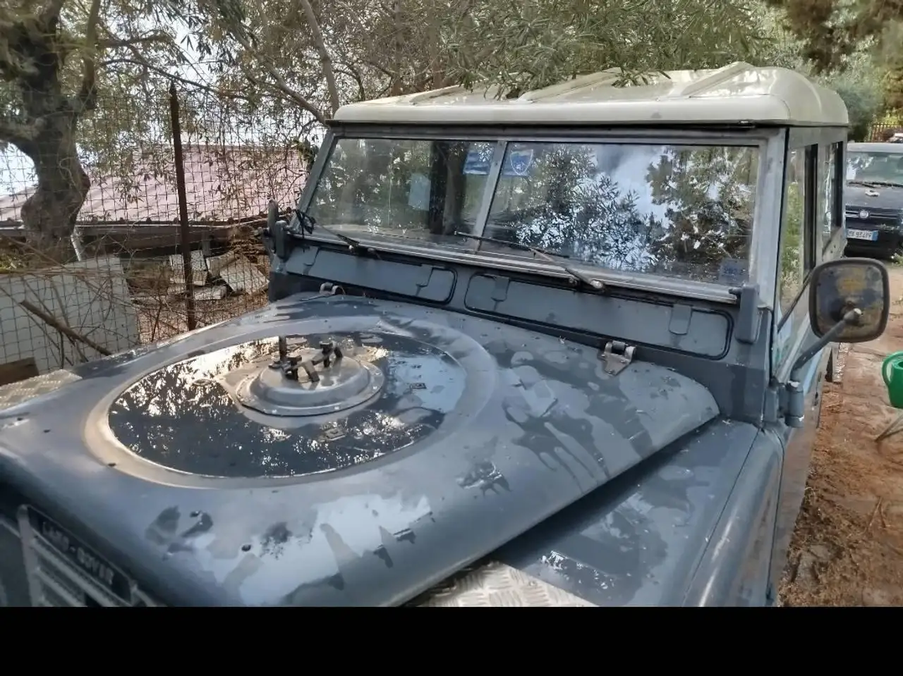 Land Rover Defender 90 2.5 td Hard Top, foto 2