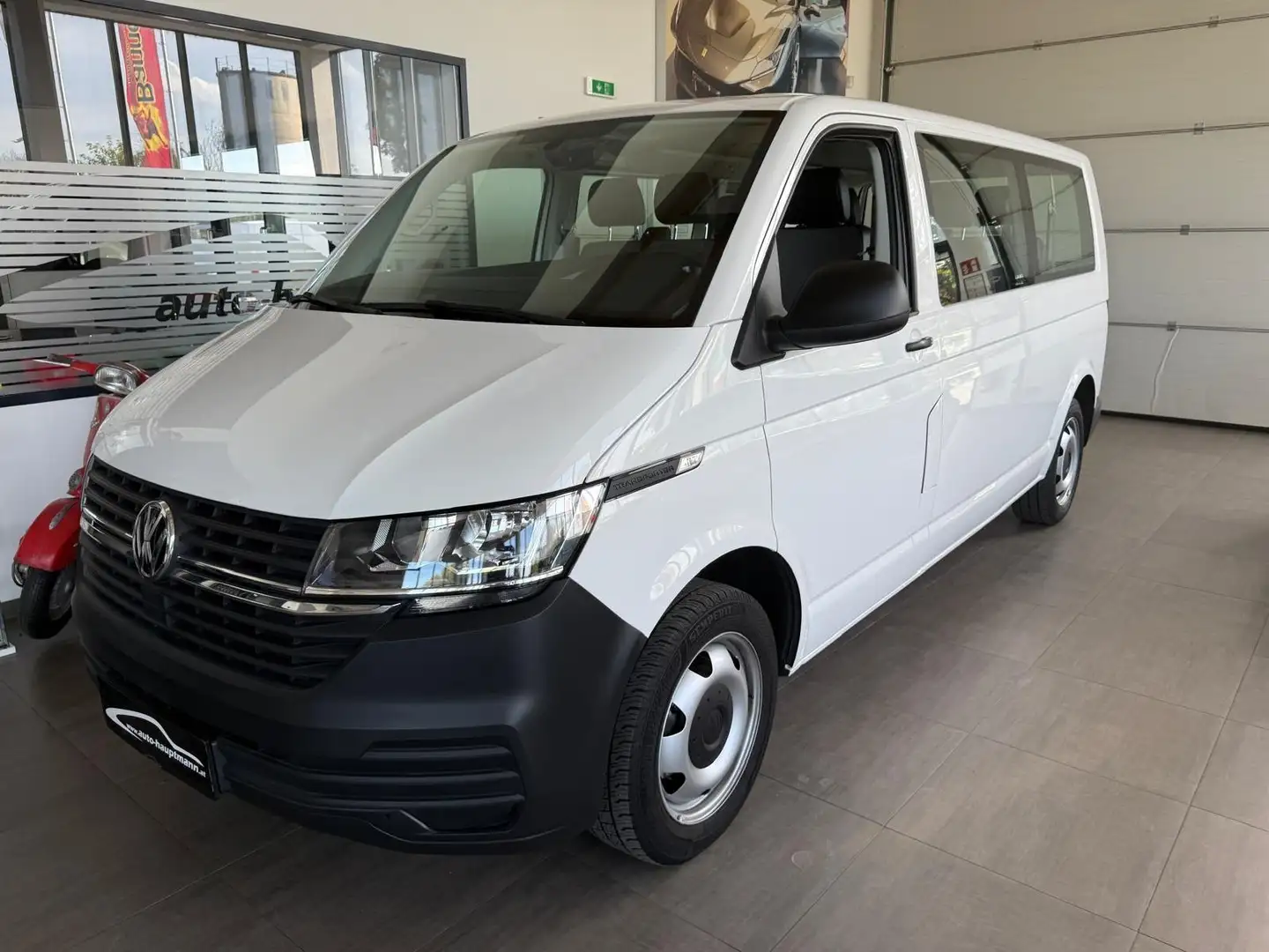 Volkswagen T6.1 Kombi lang 4MOTION Weiß - 1