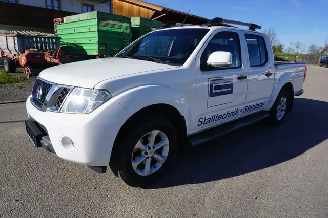Nissan Navara Pickup Double Cab LE 4X4 Autom. Tempo AHK