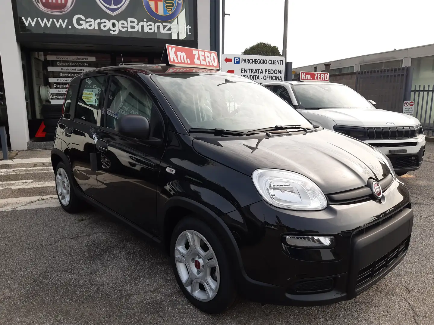 Fiat Panda 1.0 Hybrid 70cv Nero - 1