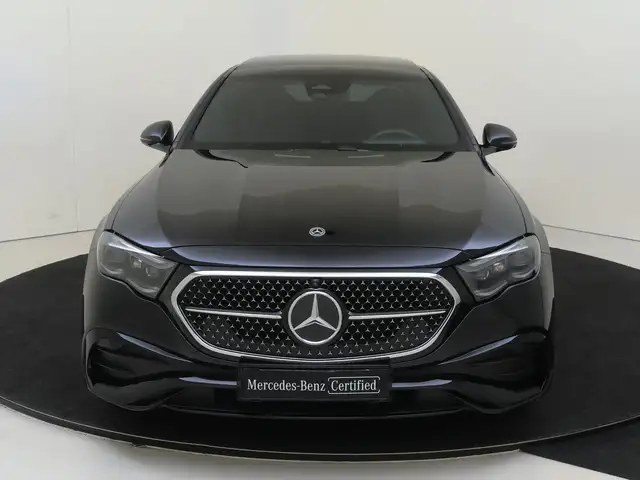 Mercedes-Benz E-Class view 6