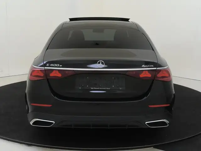 Mercedes-Benz E-Class view 7