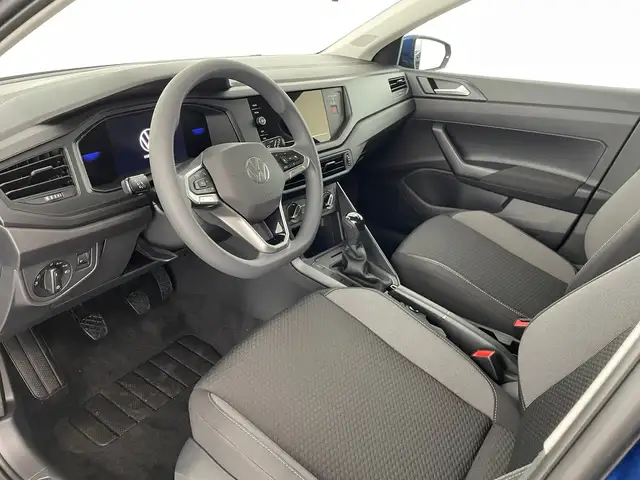 Volkswagen Polo view 8