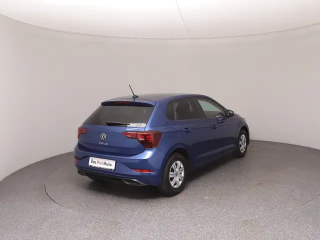 Volkswagen Polo view 4