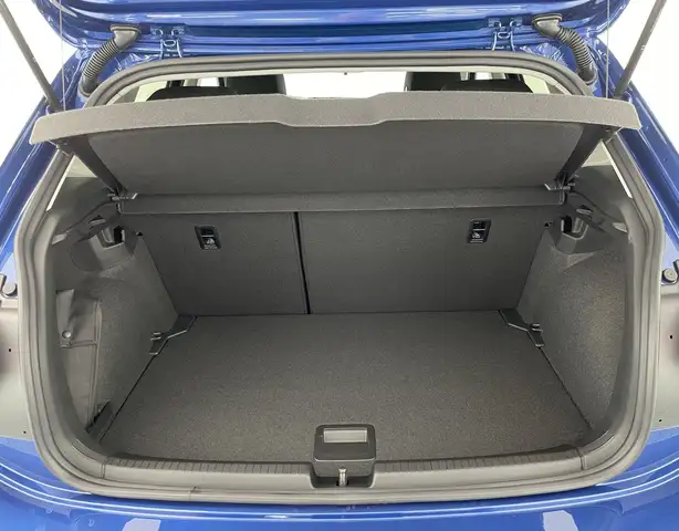 Volkswagen Polo view 7
