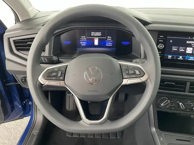 Volkswagen Polo view 13