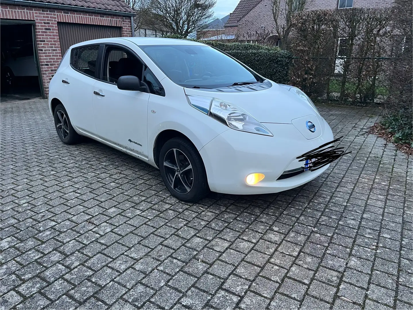 Nissan Leaf 24 kWh (mit Batterie) Tekna - 2