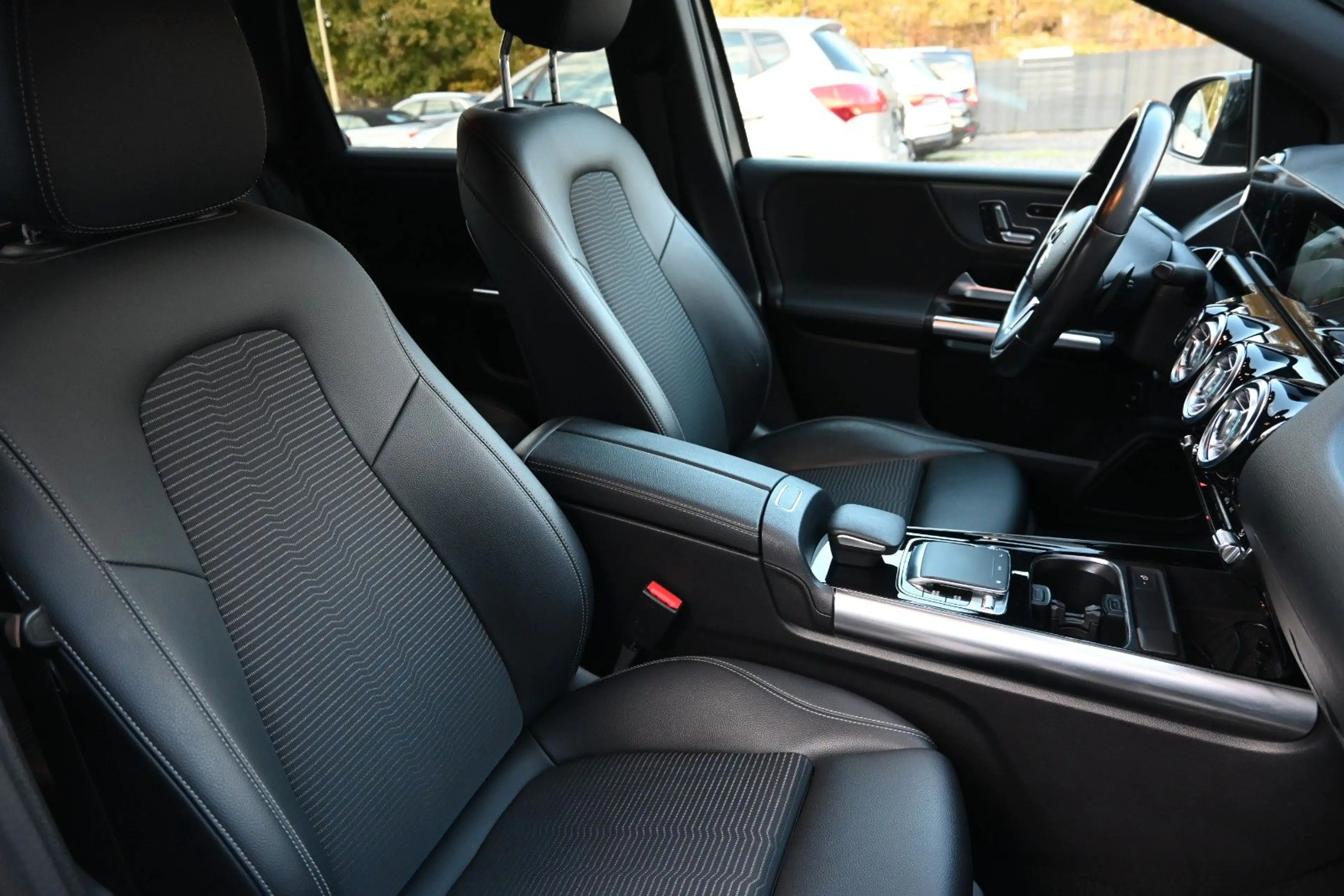 Mercedes-Benz B 200 Business Night-Paket Navi Leder RFK LED — photo 13