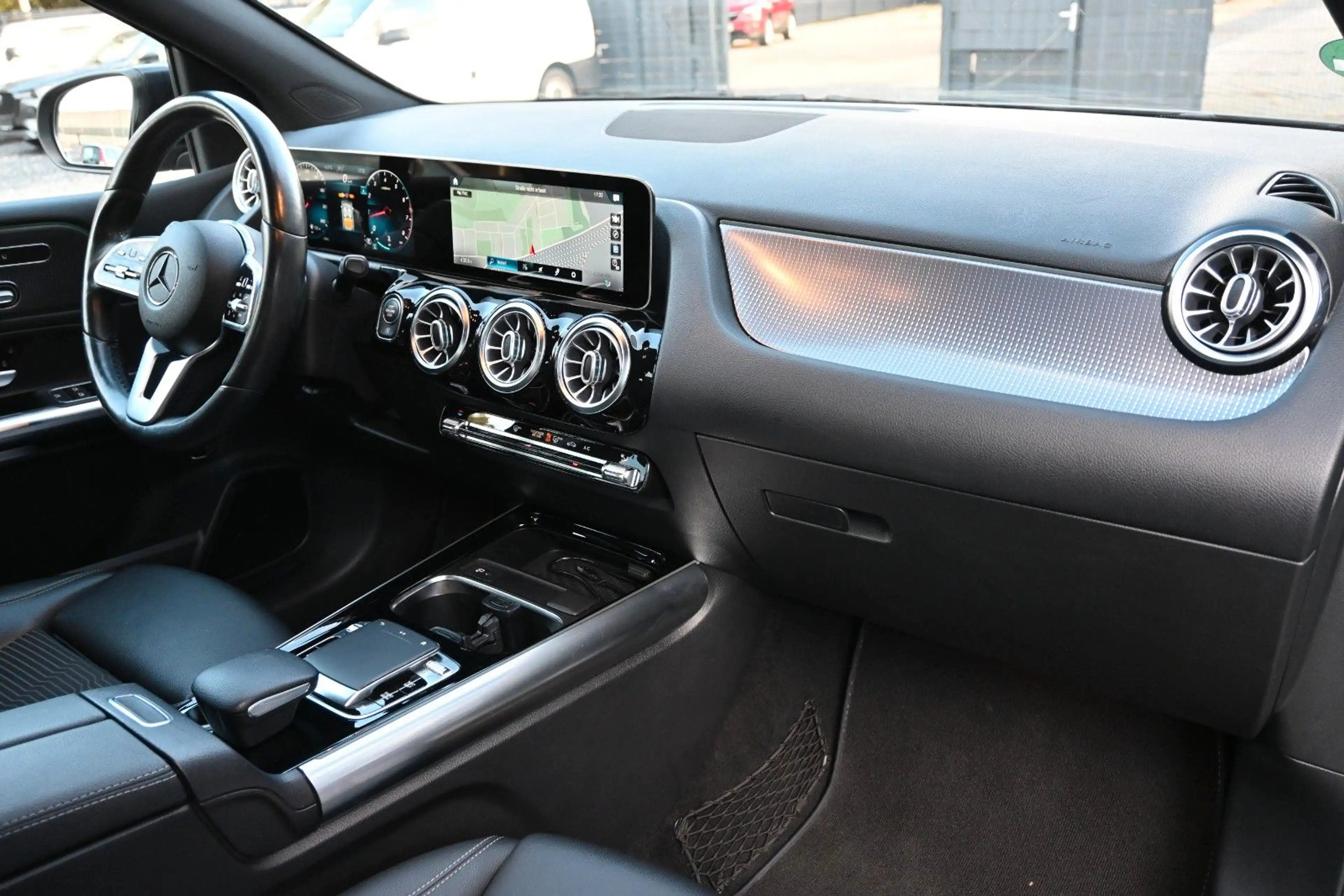 Mercedes-Benz B 200 Business Night-Paket Navi Leder RFK LED — photo 12