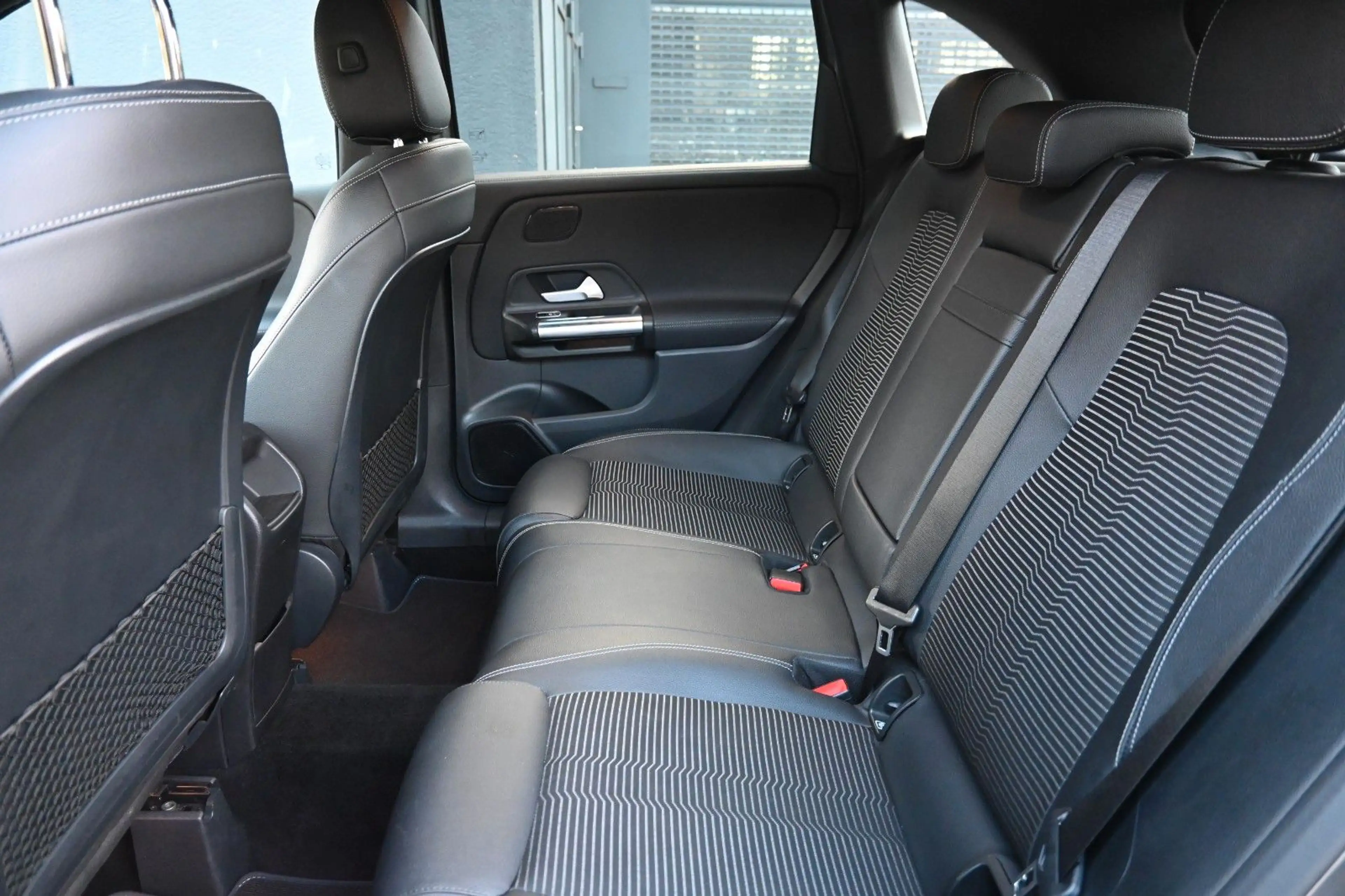 Mercedes-Benz B 200 Business Night-Paket Navi Leder RFK LED — photo 16