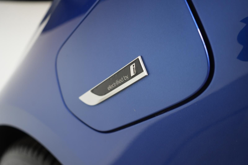BMW 330 e Touring M Sport AHK/Alcantara/LED/Navi — photo 15