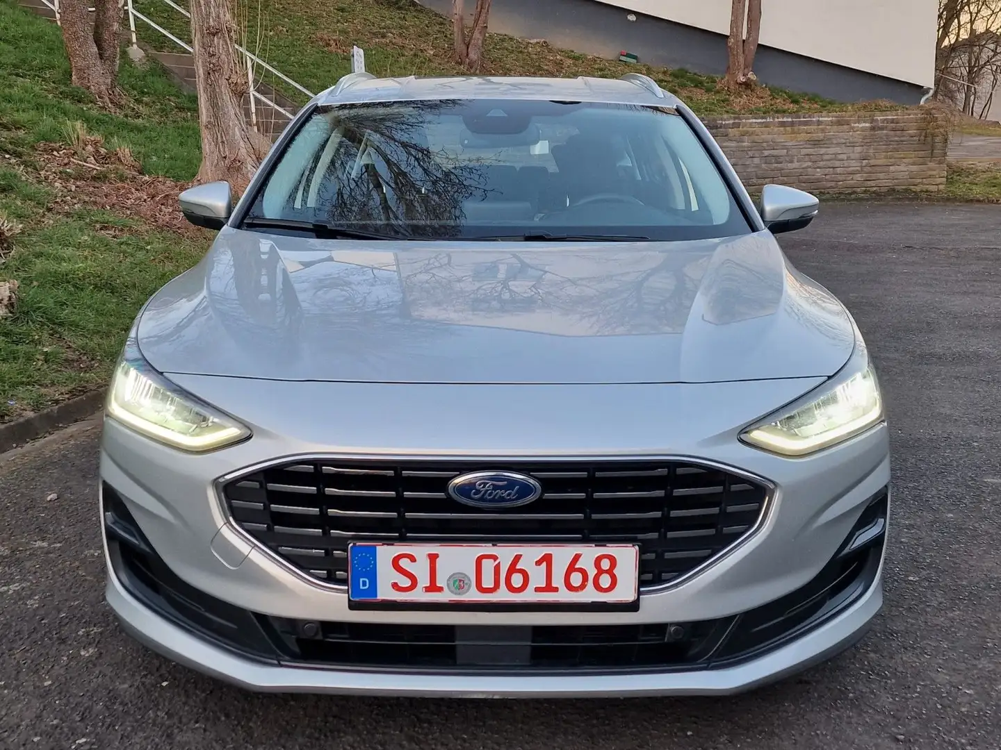 Ford Focus Turnier Titanium,1Hand,LED,KAM,NAVI Argent - 2