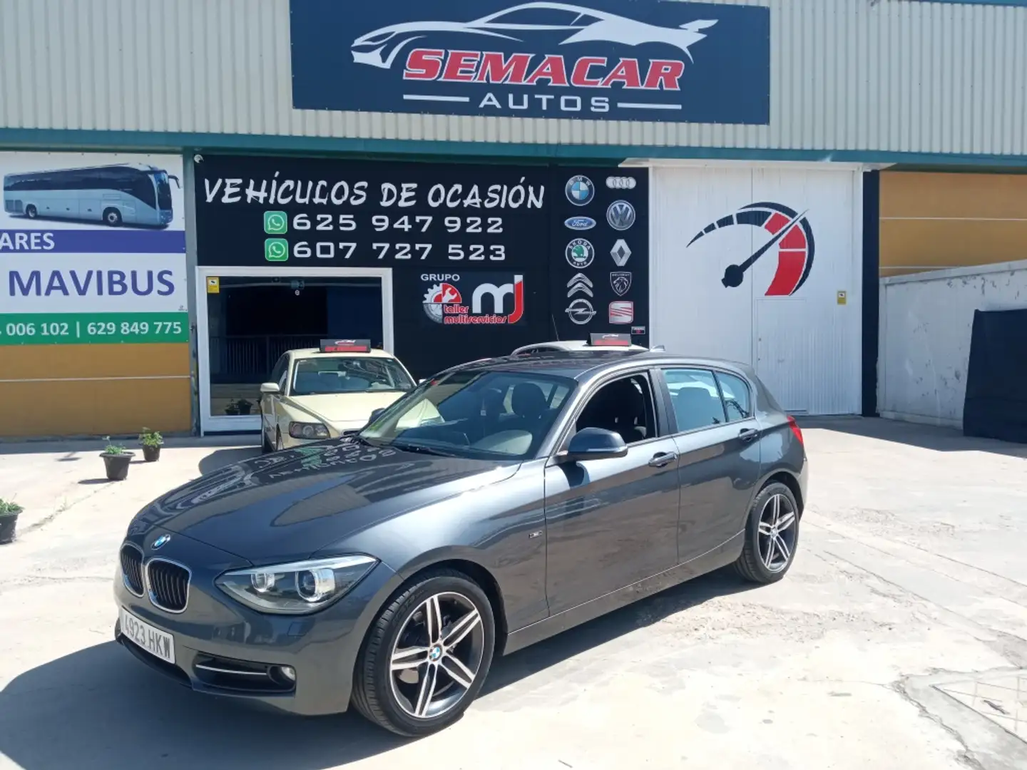 BMW 118 118d Sport Grey - 1