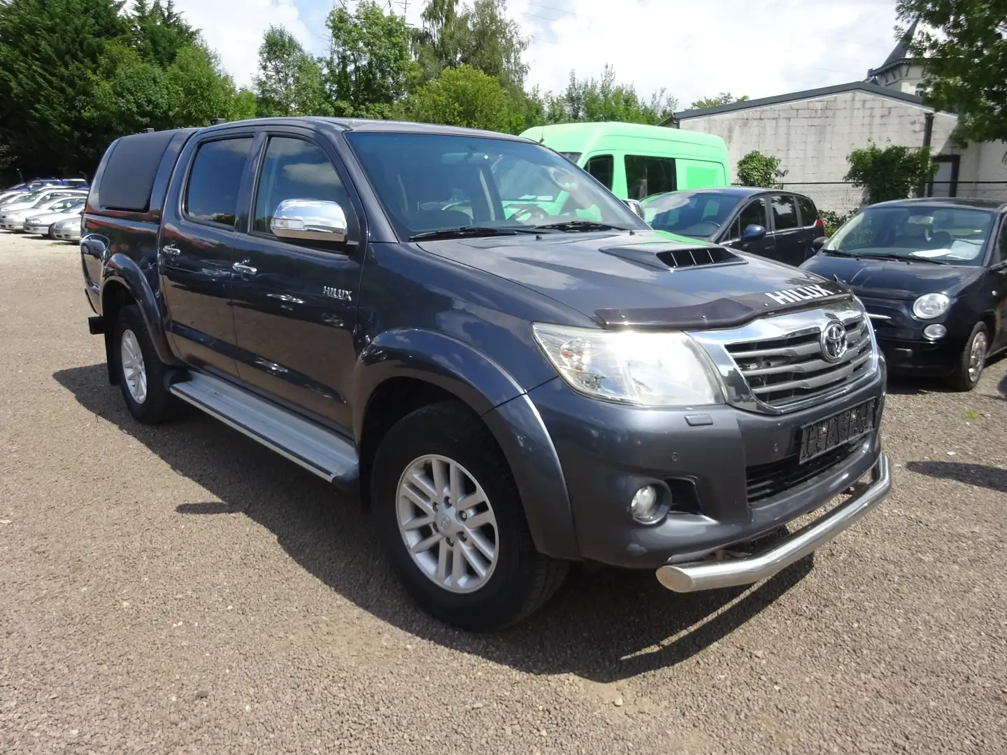 Toyota Hilux Gris - 2