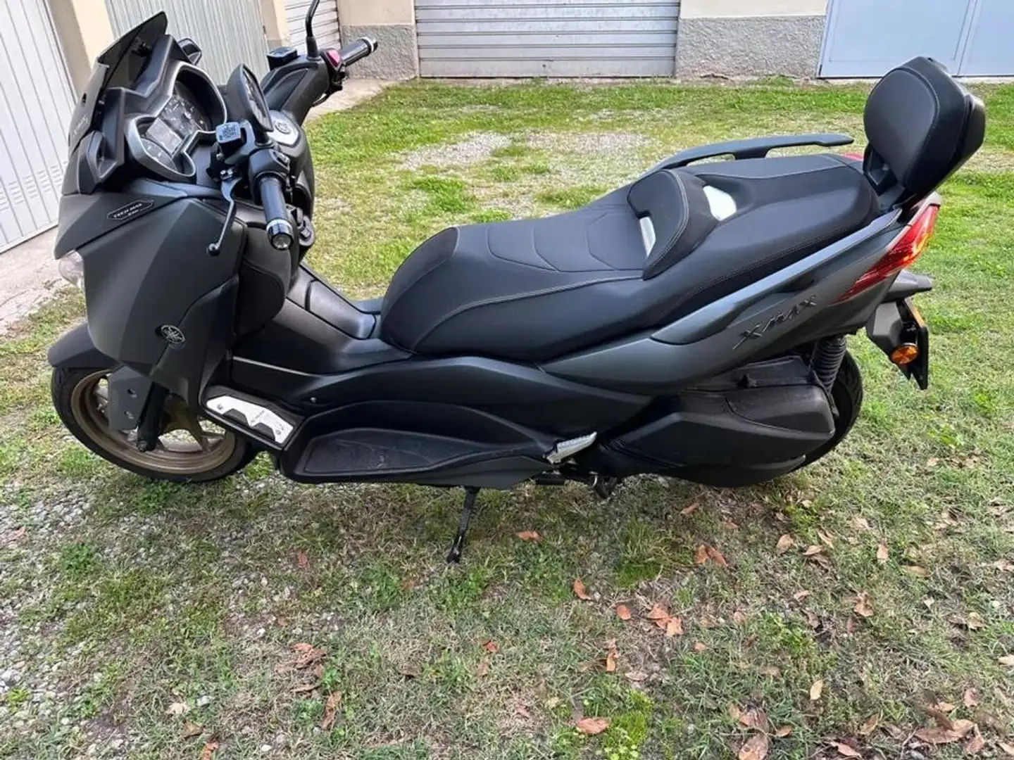 Yamaha X-Max 300 Grigio - 2