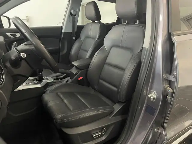 DR Automobiles DR4 view 9