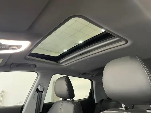 DR Automobiles DR4 view 8