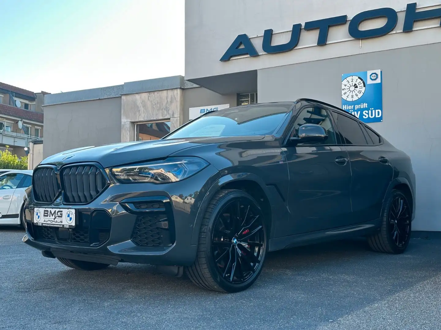 BMW X6 M i DAProf PA+ Pano Massage Bowers SoftClose Gris - 1