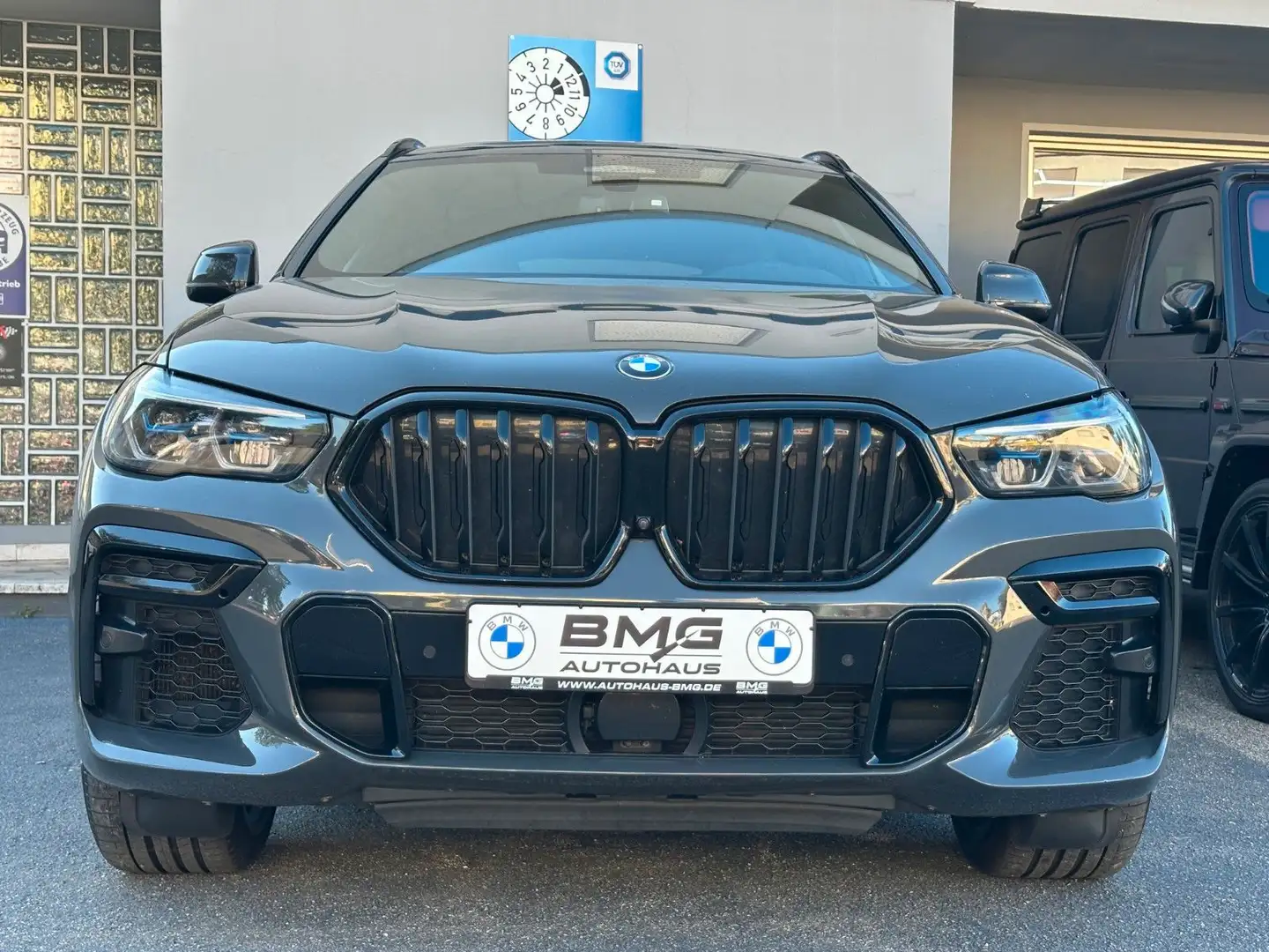 BMW X6 M i DAProf PA+ Pano Massage Bowers SoftClose Gris - 2