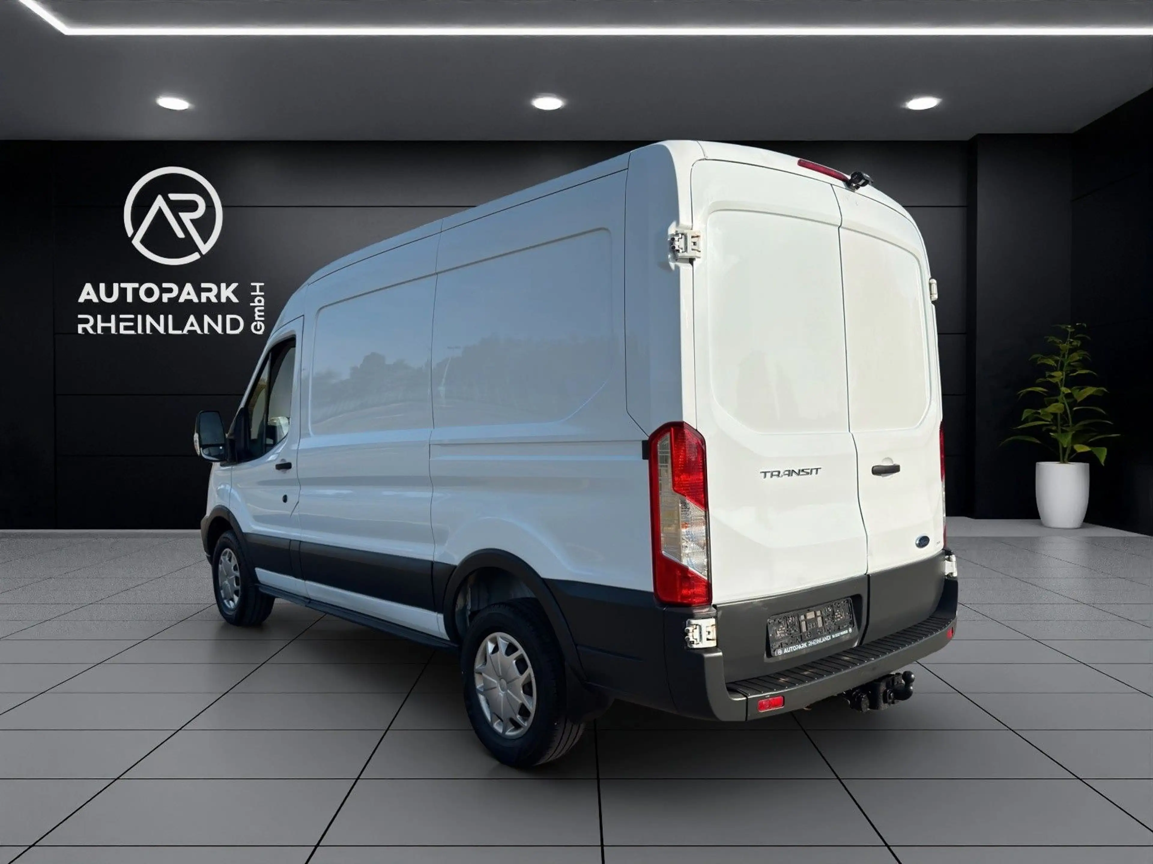 Ford Transit Kasten 350 L2-H2*KLIMA*KAMERA*AHK* — photo 6