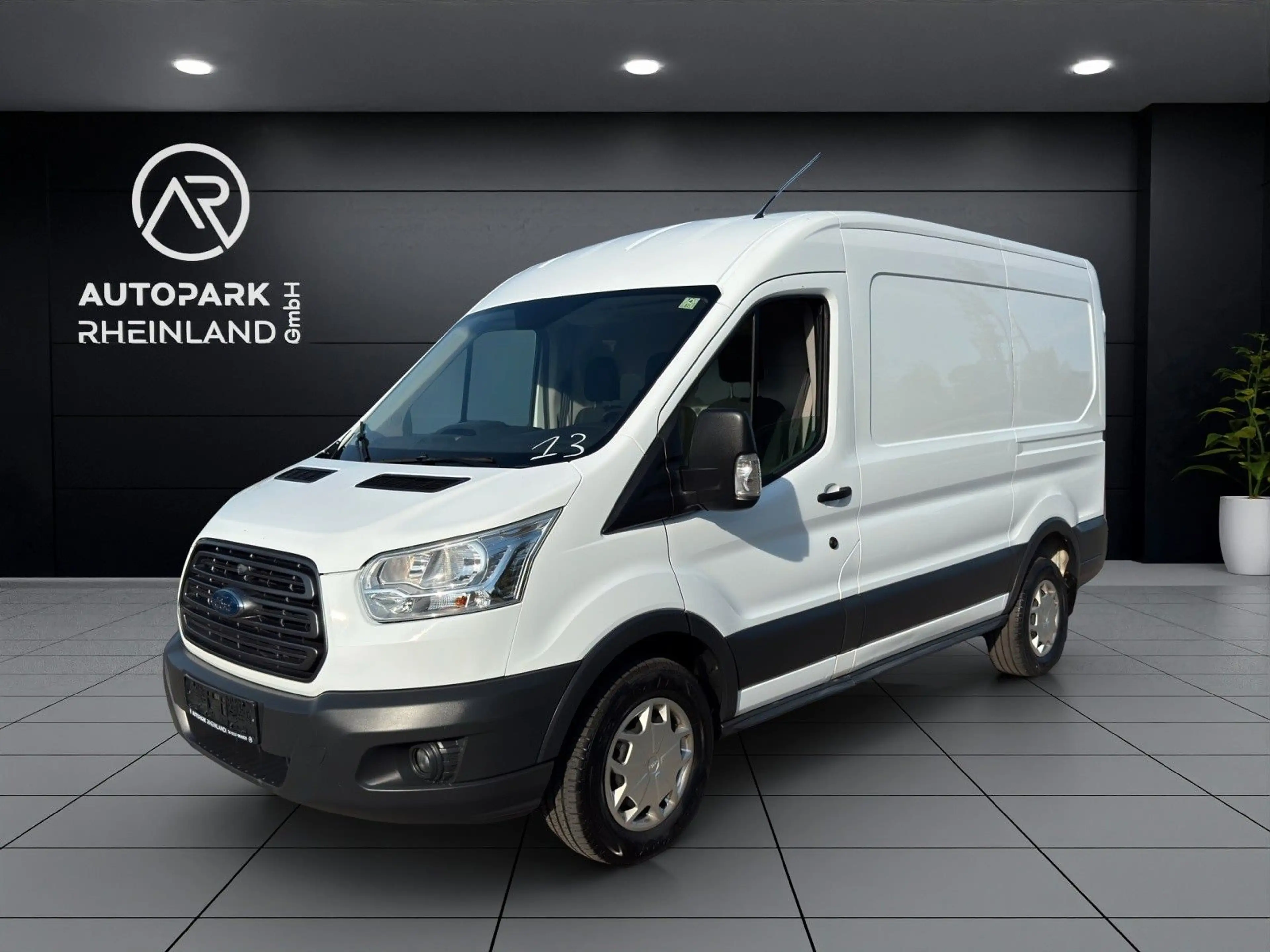 Ford Transit Kasten 350 L2-H2*KLIMA*KAMERA*AHK* — photo 4