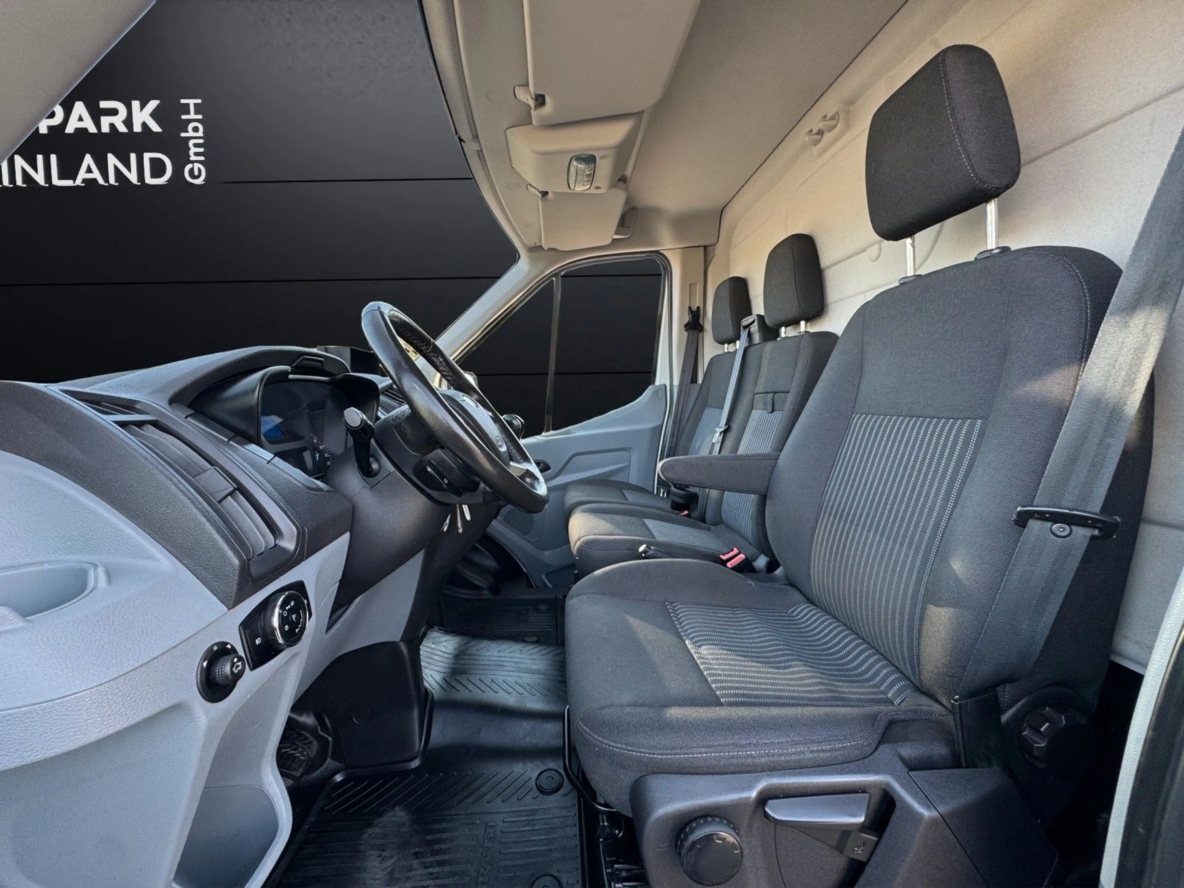 Ford Transit Kasten 350 L2-H2*KLIMA*KAMERA*AHK* — photo 11