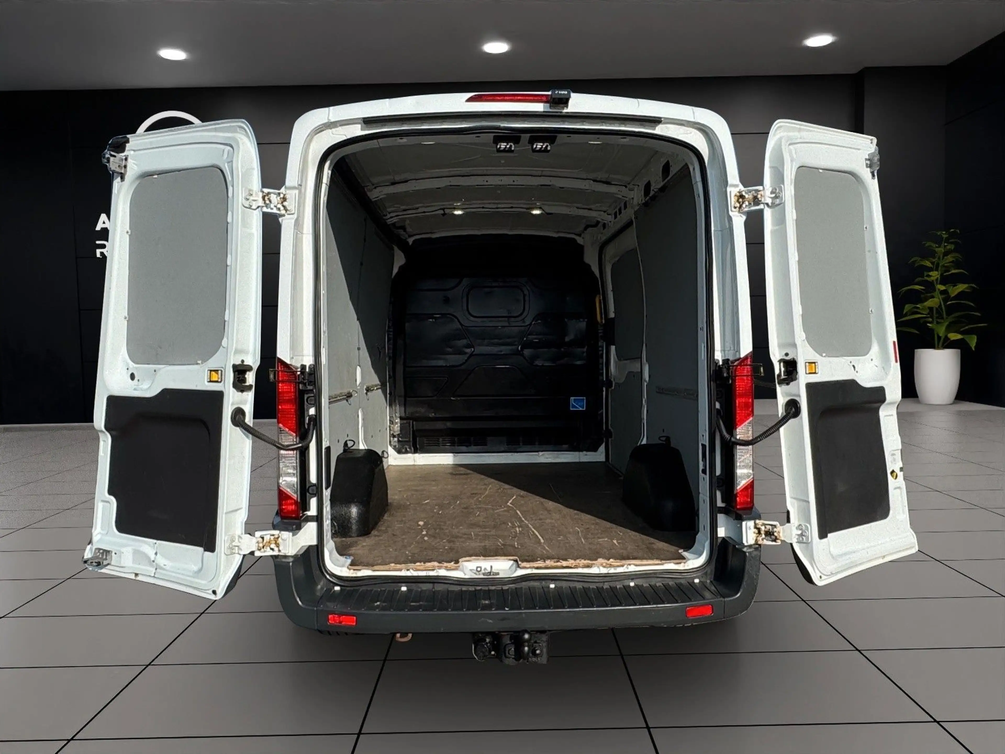 Ford Transit Kasten 350 L2-H2*KLIMA*KAMERA*AHK* — photo 9