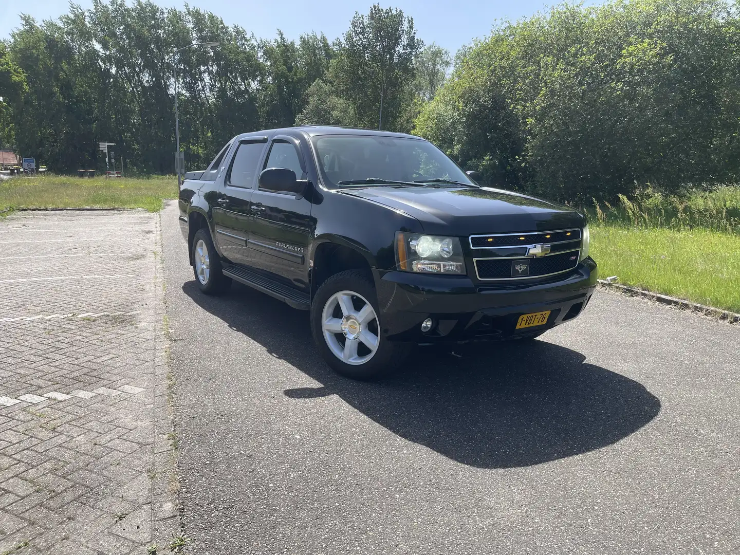 Chevrolet Avalanche V8 4x4 met LPG Goed onderhoude - 1