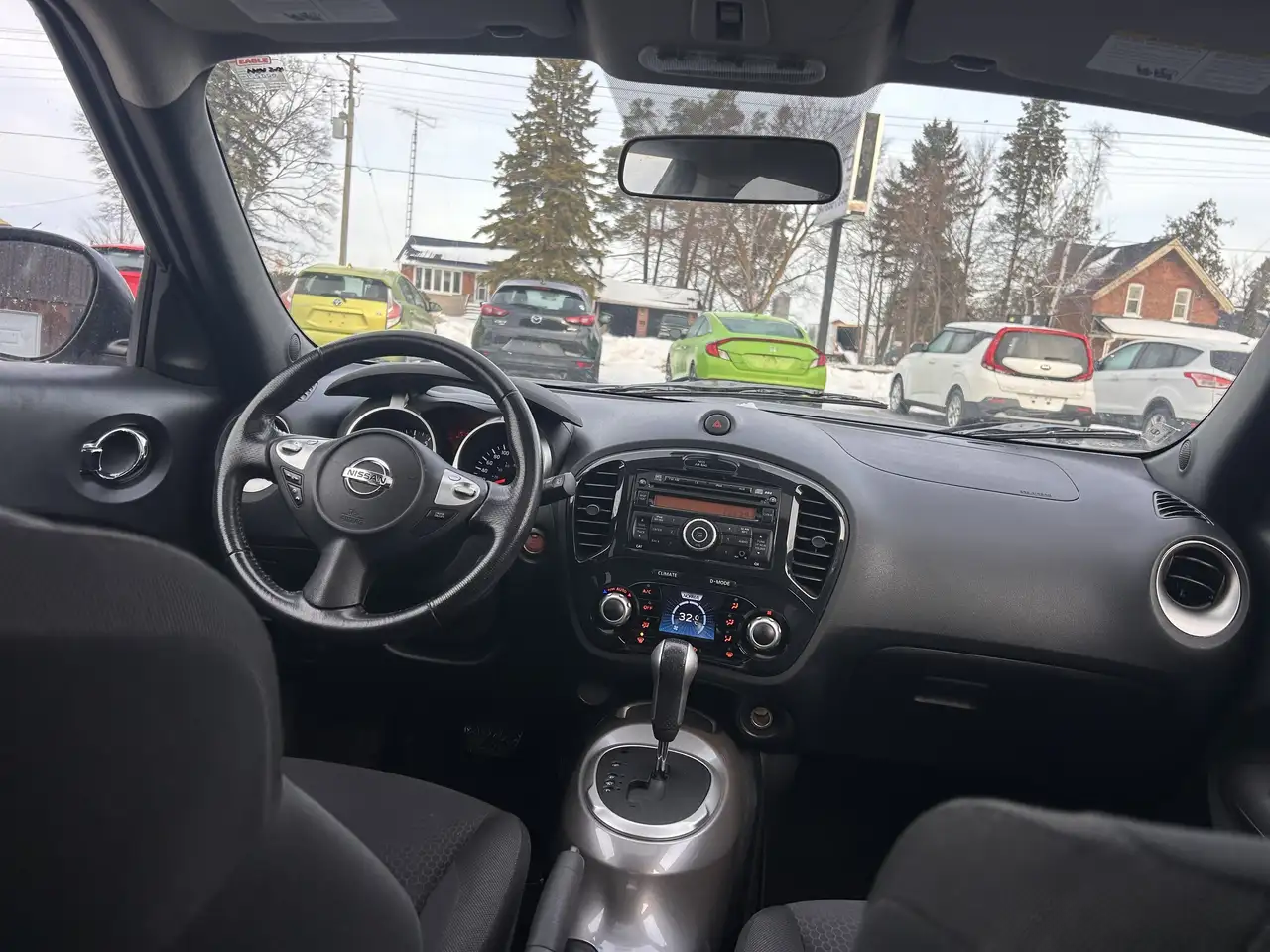 Nissan Juke снимка Nissan Juke