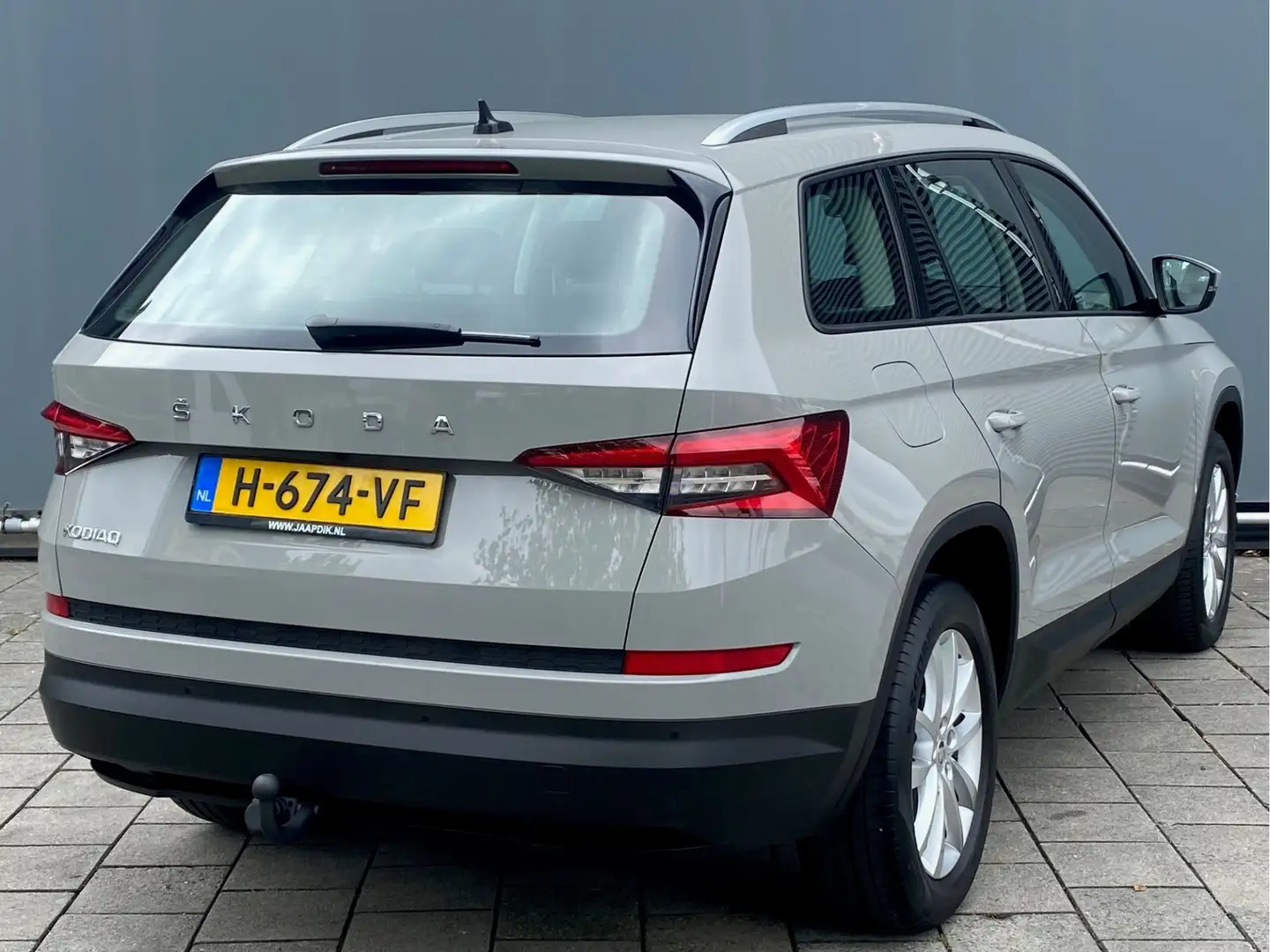Skoda Kodiaq BWJ 2020 | 1.5 TSI 150PK Business Edition | CLIMA Grijs - 2