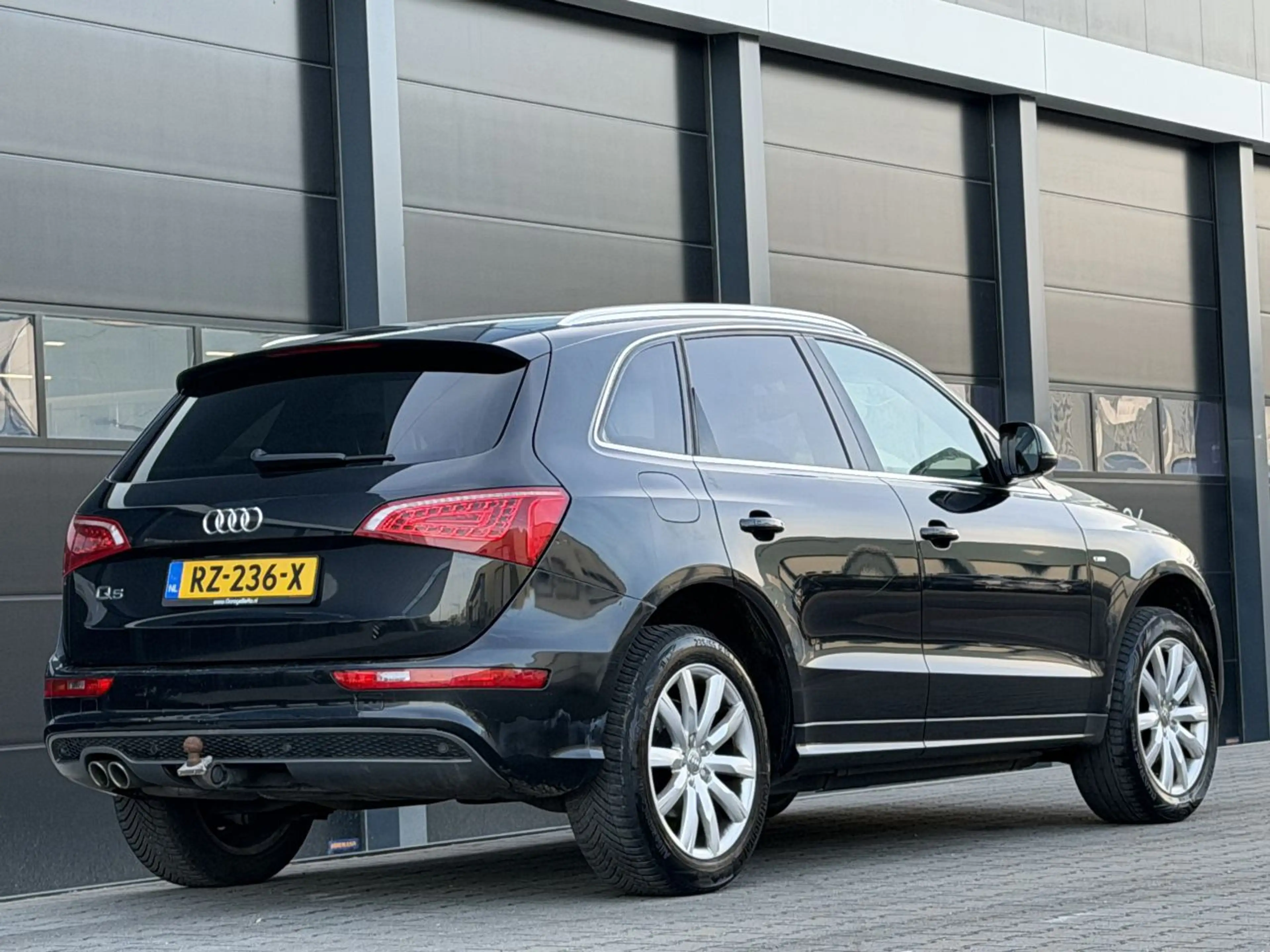 Audi Q5 2.0 TDI Quattro S-Line PDC — photo 4