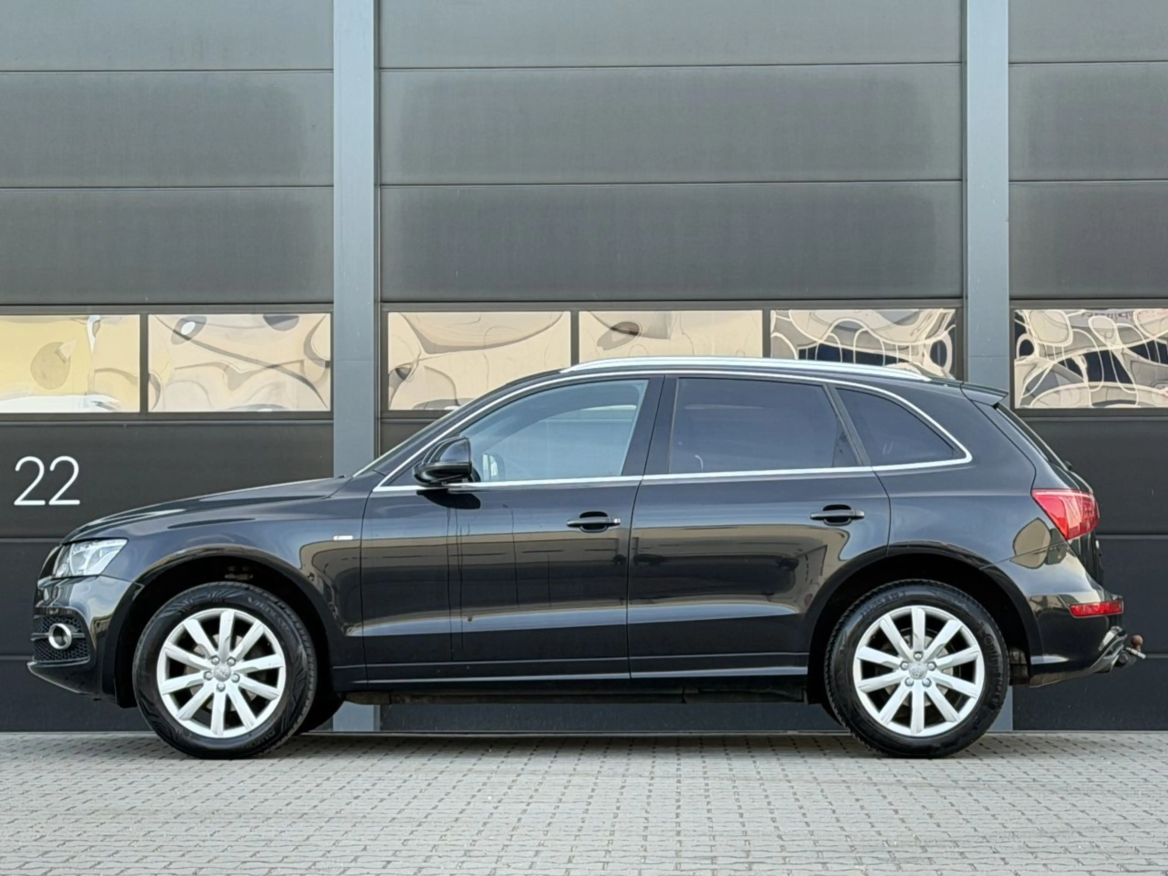 Audi Q5 2.0 TDI Quattro S-Line PDC — photo 6