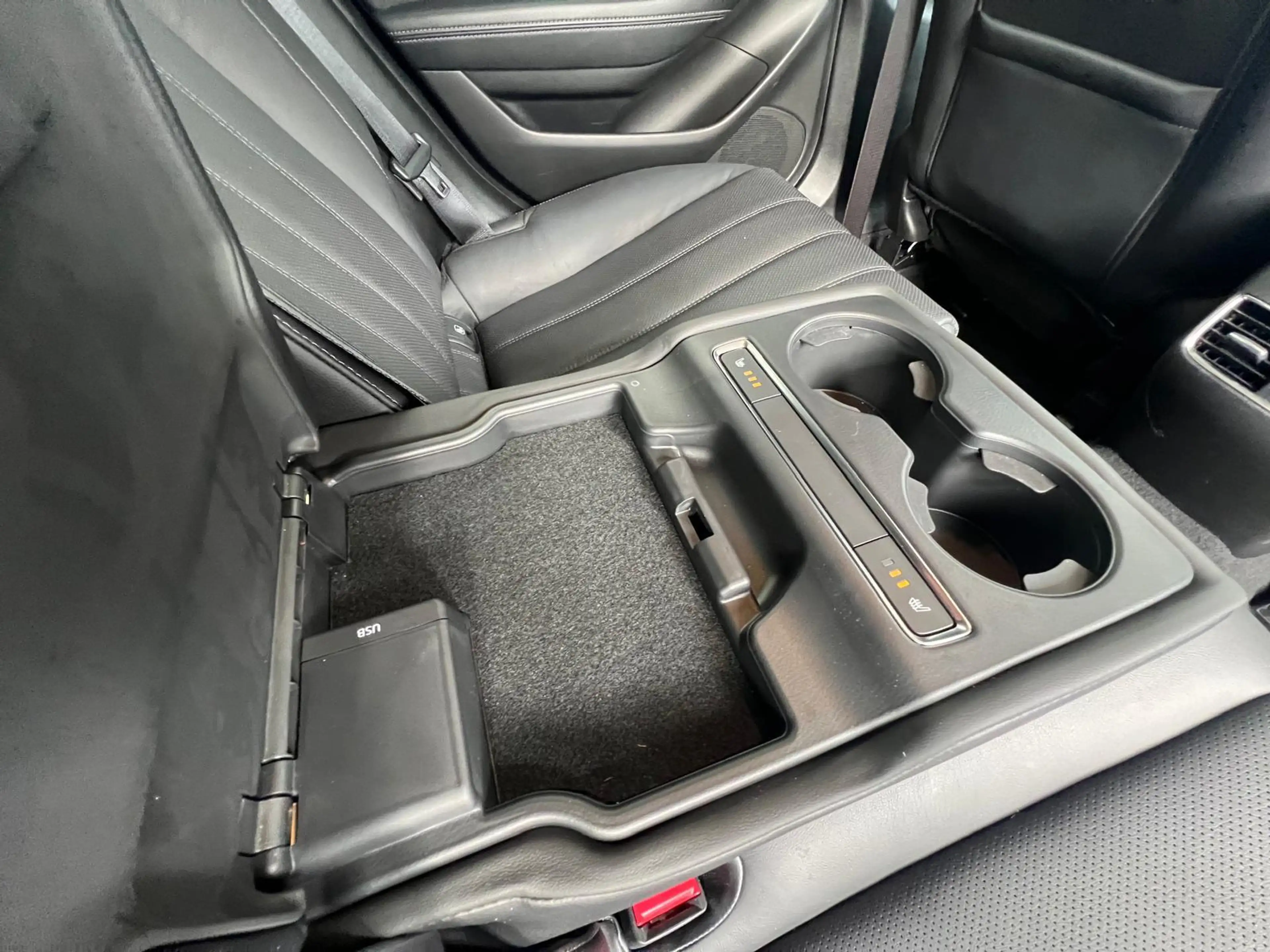 Mazda 6 Sportbreak 2.0 SkyActiv-G 165 Exclusive-Line + Com — photo 18