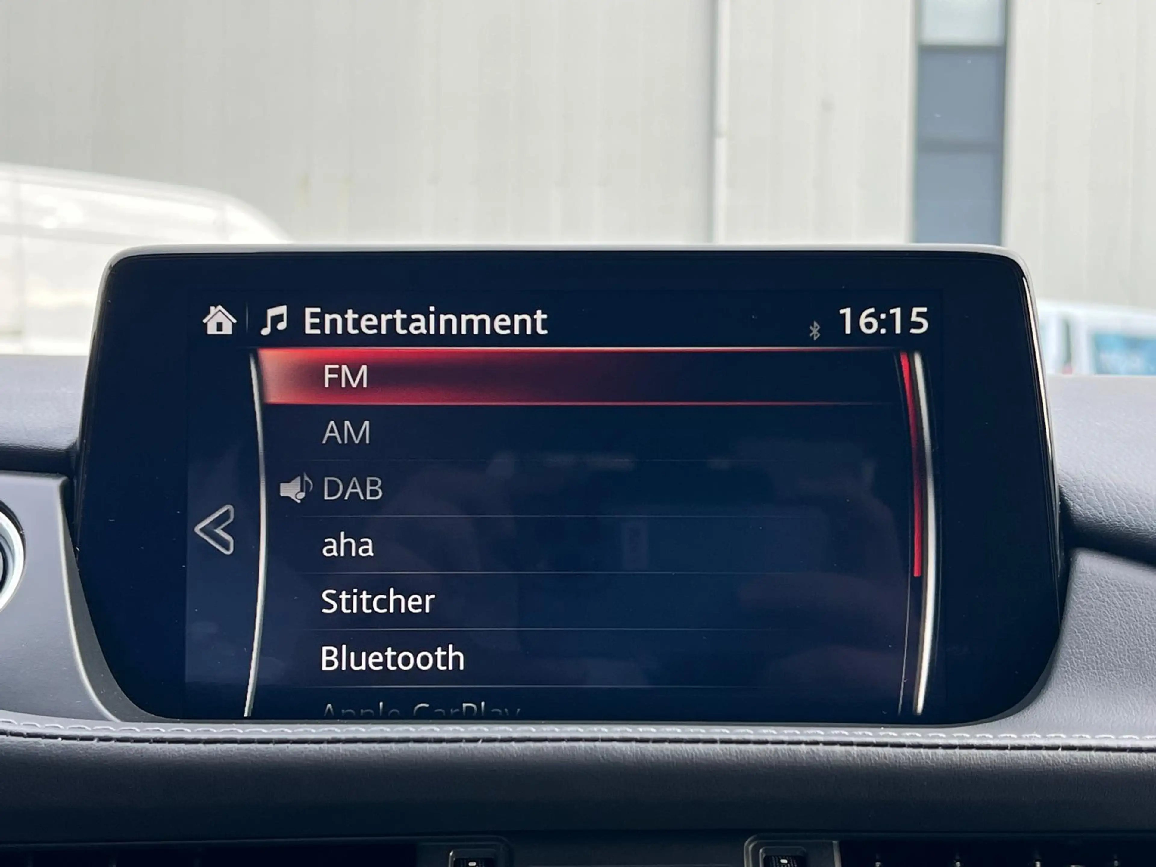 Mazda 6 Sportbreak 2.0 SkyActiv-G 165 Exclusive-Line + Com — photo 32
