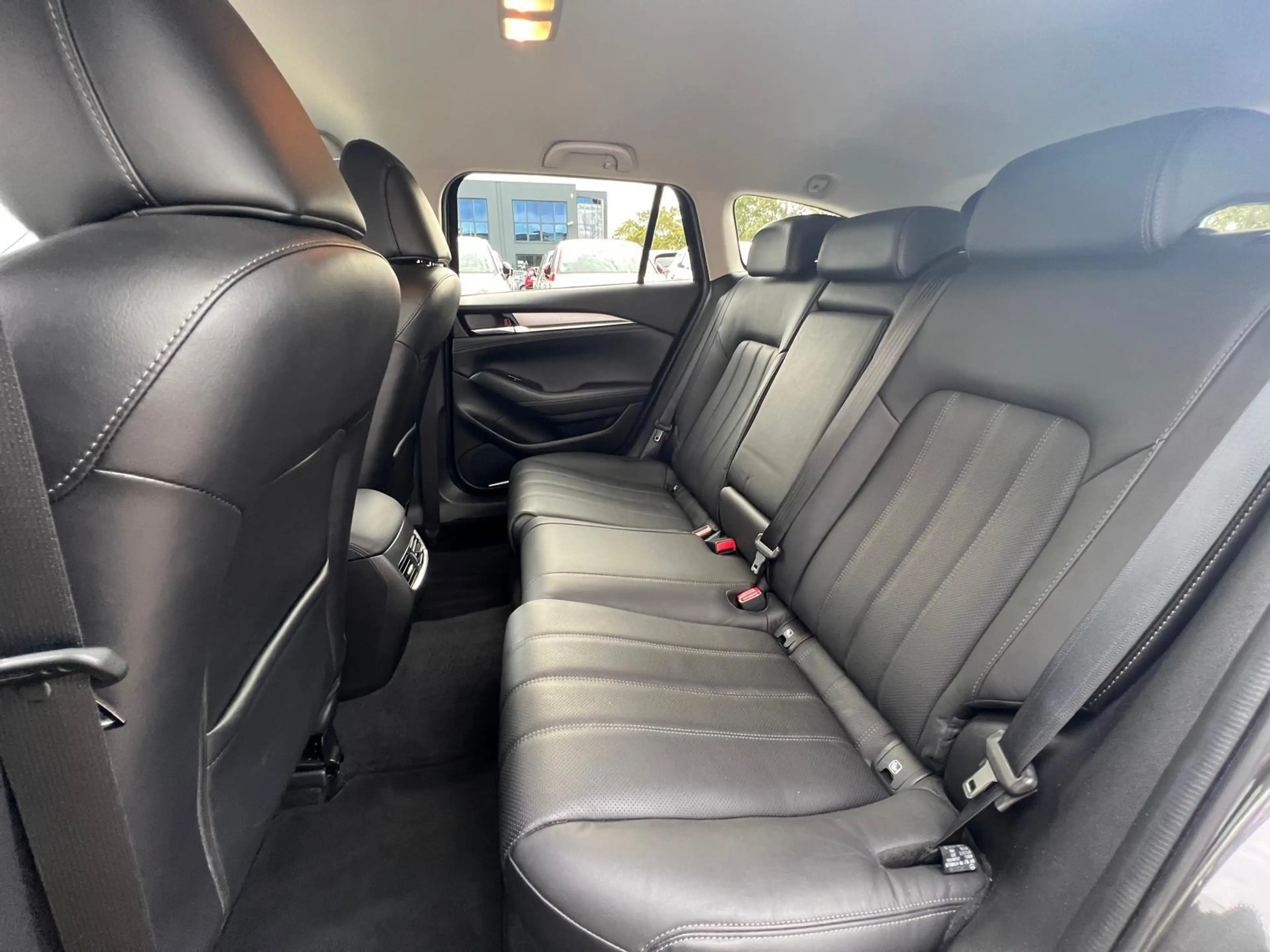 Mazda 6 Sportbreak 2.0 SkyActiv-G 165 Exclusive-Line + Com — photo 19