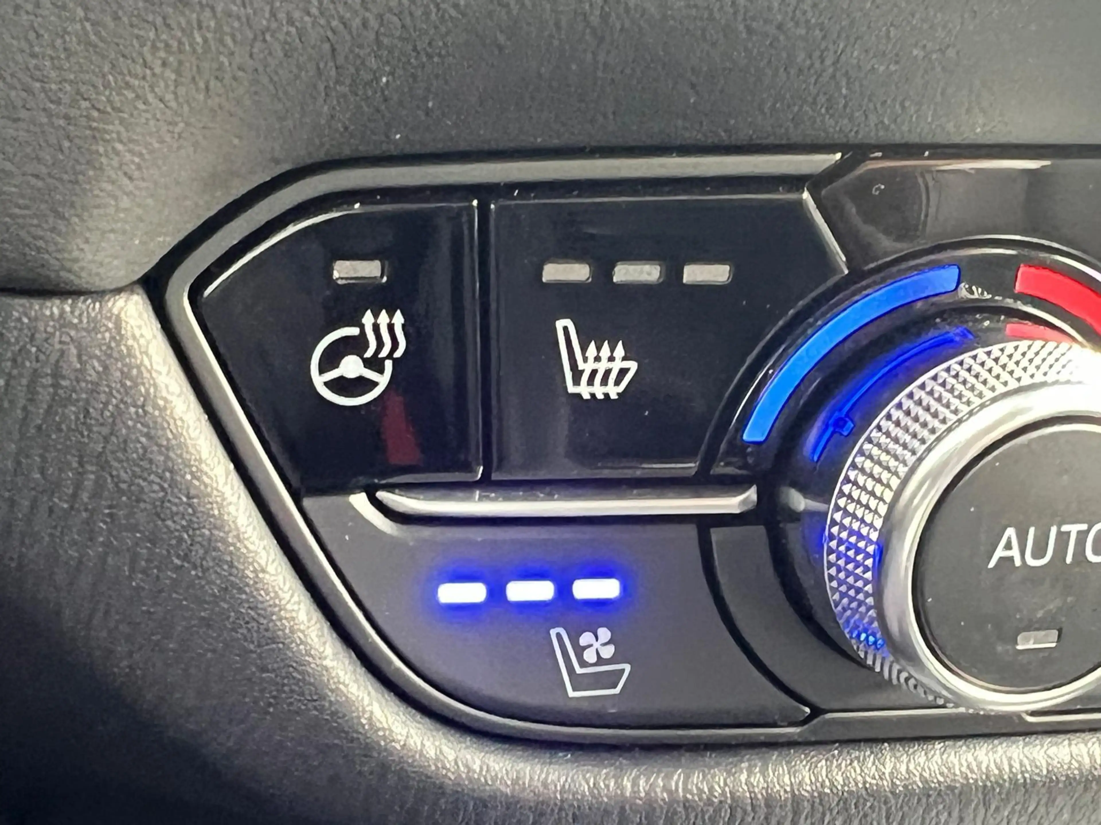 Mazda 6 Sportbreak 2.0 SkyActiv-G 165 Exclusive-Line + Com — photo 26
