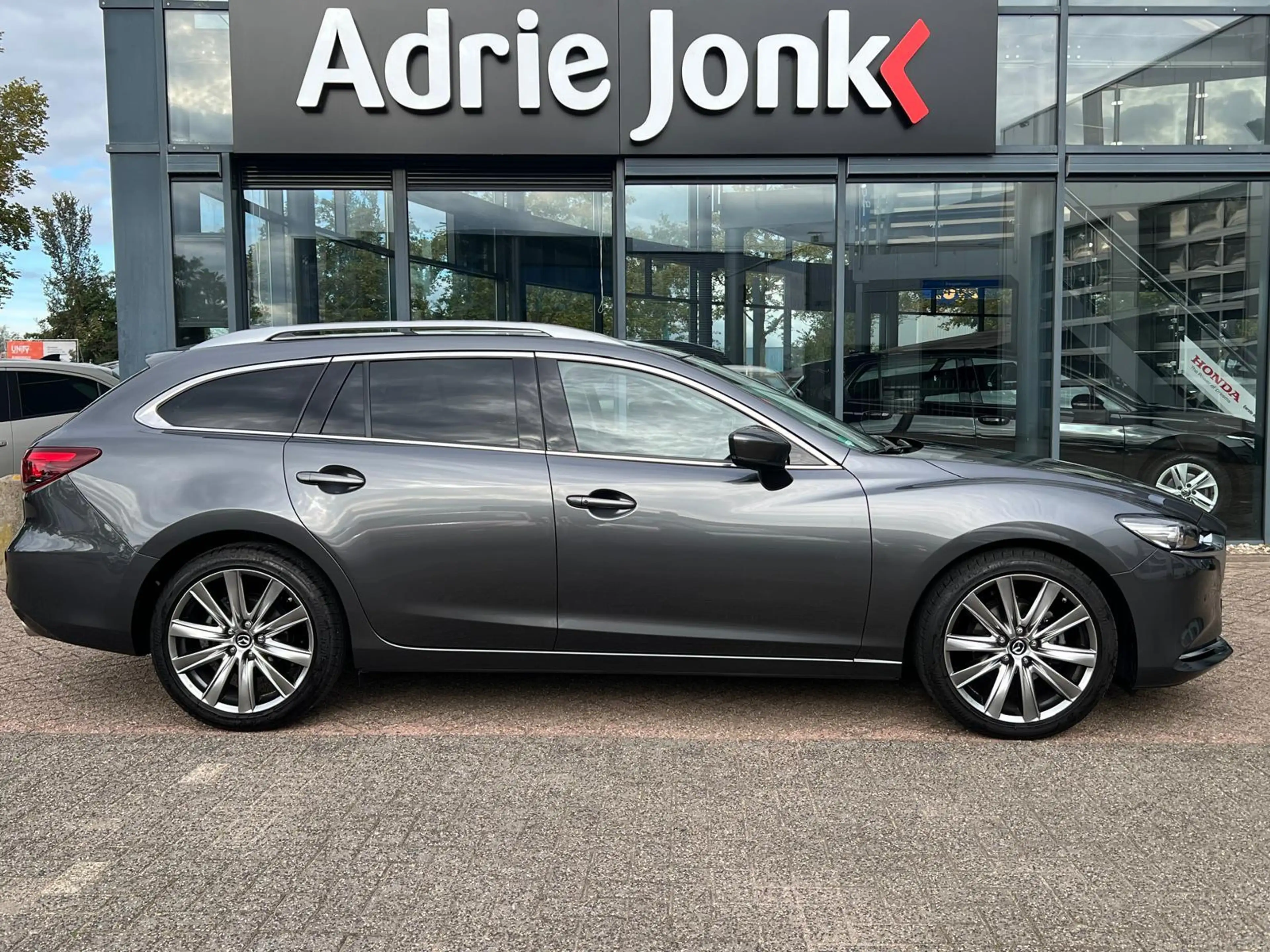 Mazda 6 Sportbreak 2.0 SkyActiv-G 165 Exclusive-Line + Com — photo 4
