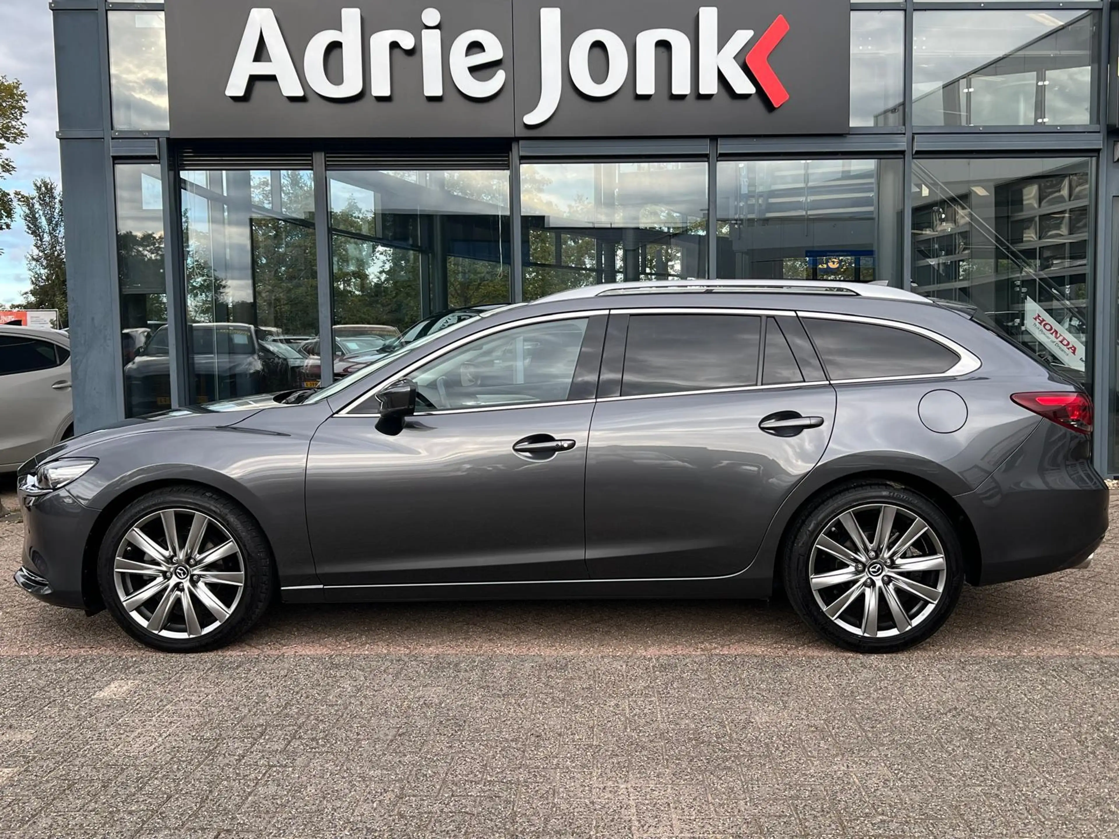 Mazda 6 Sportbreak 2.0 SkyActiv-G 165 Exclusive-Line + Com — photo 5