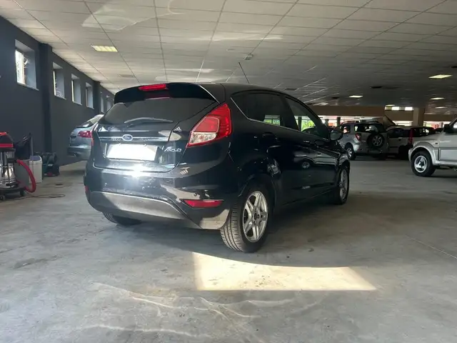 Ford Fiesta view 4