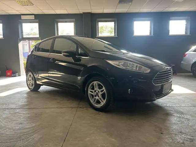Ford Fiesta view 5